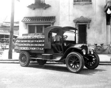 Coca-Cola truck 1920's